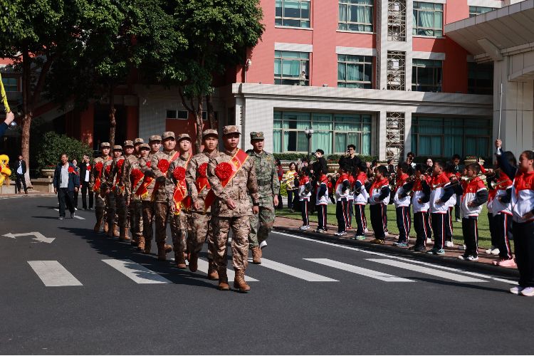 共赴“軍旅之約”，中山多個鎮(zhèn)街歡送新兵入伍