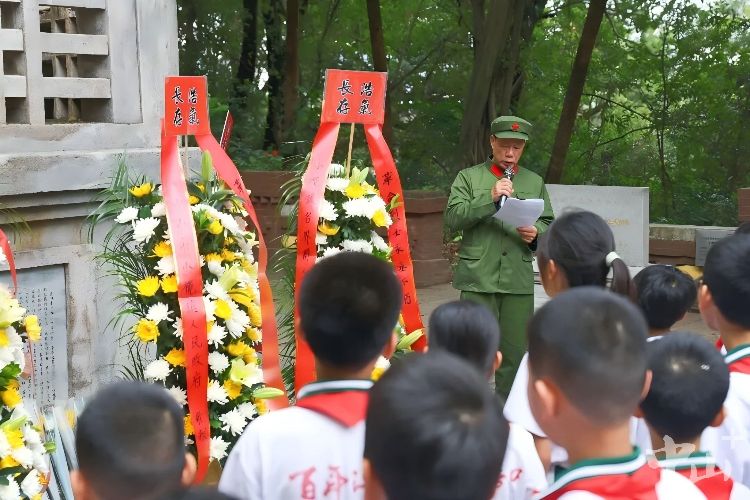 云端獻花、主題宣講……中山開展形式多樣的清明祭英烈活動
